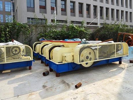 污泥粉碎機哪個廠家價格便宜質(zhì)量過關(guān)？紅星2萬起步