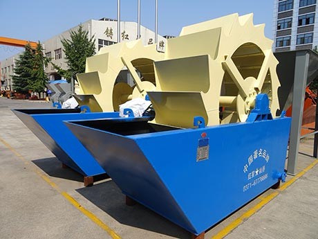 石粉洗砂機(jī)設(shè)備多少錢一臺（內(nèi)附簡易人工洗沙視頻）
