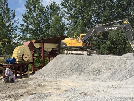 粉碎石頭的機器有幾種？哪個廠家價格便宜