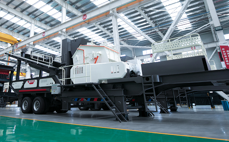 買一臺移動車載碎石機價格多少？投資碎石機現(xiàn)在還掙錢嗎？