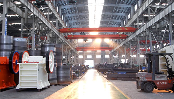 廢舊玻璃處理廠利潤(rùn)怎么樣？玻璃粉碎機(jī)多少錢一臺(tái)