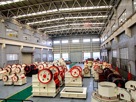 河卵石破碎篩分設(shè)備有哪些？生產(chǎn)線應(yīng)該怎么配置？