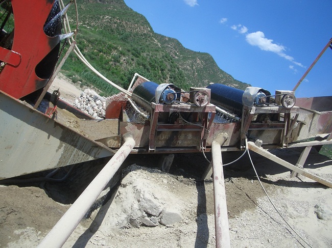 選礦現(xiàn)場(chǎng)圖