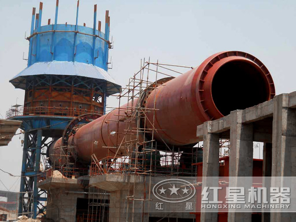 石灰回轉(zhuǎn)窯作業(yè)現(xiàn)場
