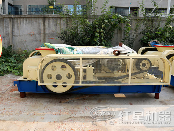 輥式破碎機的構(gòu)造圖