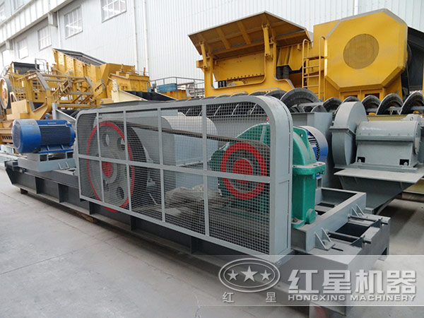 雙輥破碎機(jī)圖片