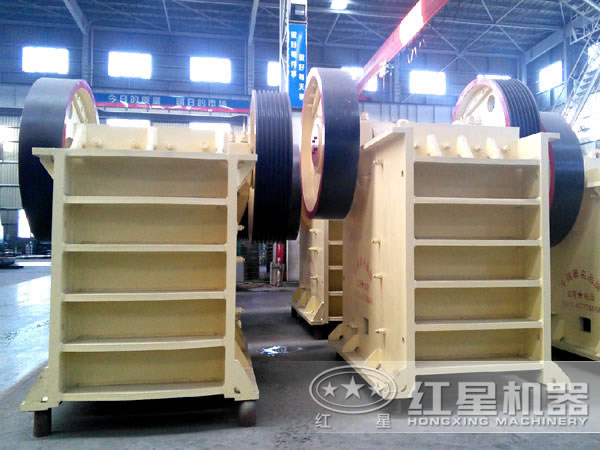 顎式破碎機(jī)