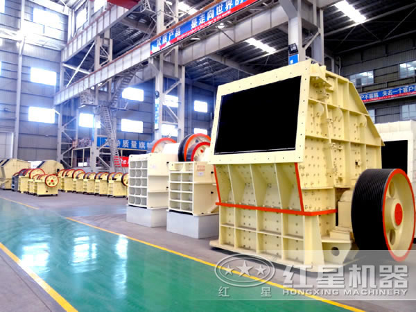 破碎機現(xiàn)場