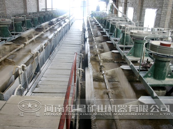 藍晶石浮選機現(xiàn)場圖