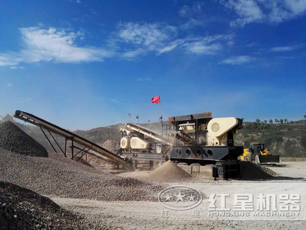 移動制砂機作業(yè)現(xiàn)場