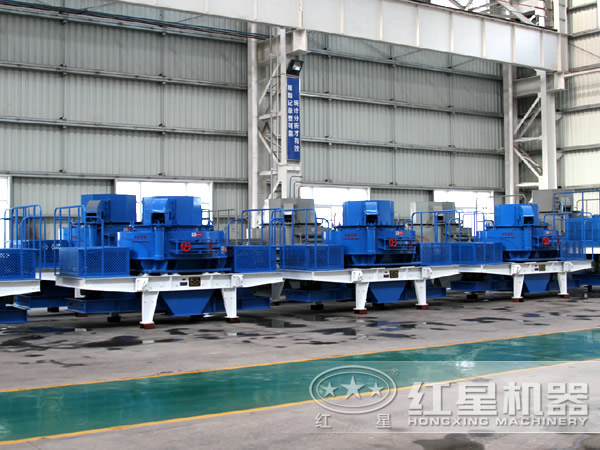 細(xì)碎沖擊式破碎機(jī)的工作機(jī)理及性能特點