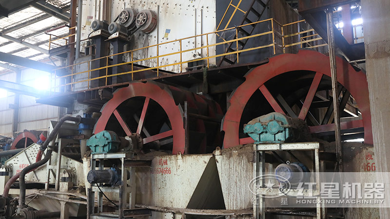 鵝卵石洗沙機器砂石場必備設(shè)備