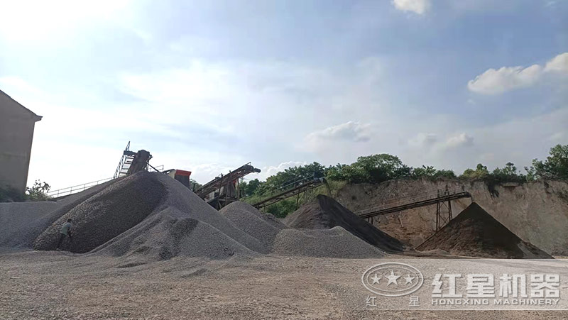 碎石機加工石頭視頻，全套設(shè)備多少錢