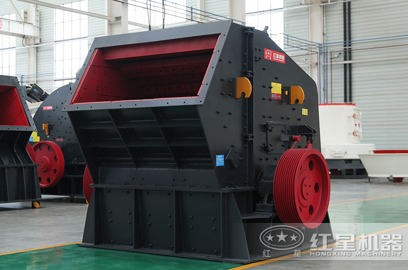 反擊式石料破碎機(jī)圖片 反擊式石料破碎機(jī)圖片