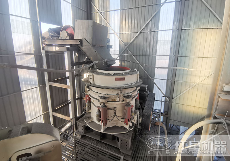 多缸液壓圓錐破破碎現(xiàn)場(chǎng)