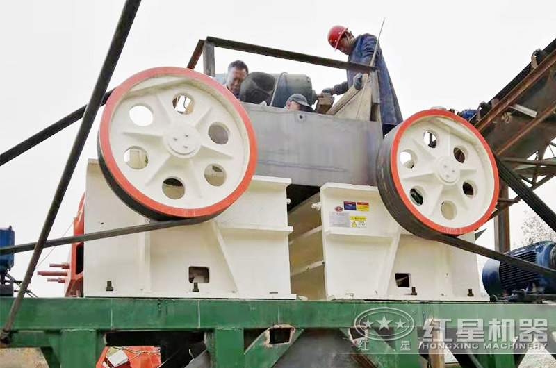 顎式石頭破碎機(jī) 顎式石頭破碎機(jī)