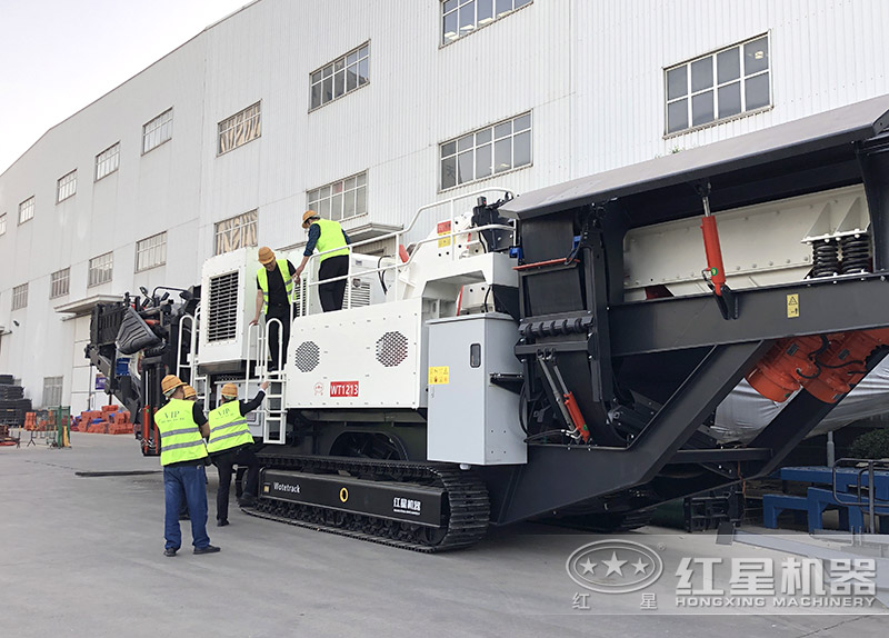 紅星機(jī)器移動(dòng)制砂機(jī)一體式價(jià)格工廠直銷，客戶實(shí)地考察