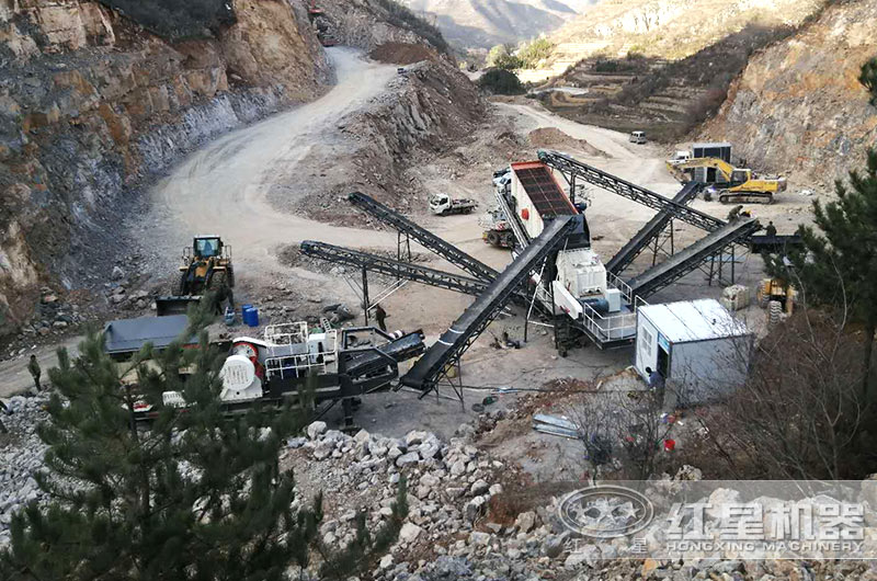 移動制砂設(shè)備多機組合生產(chǎn)現(xiàn)場，總費用180萬左右