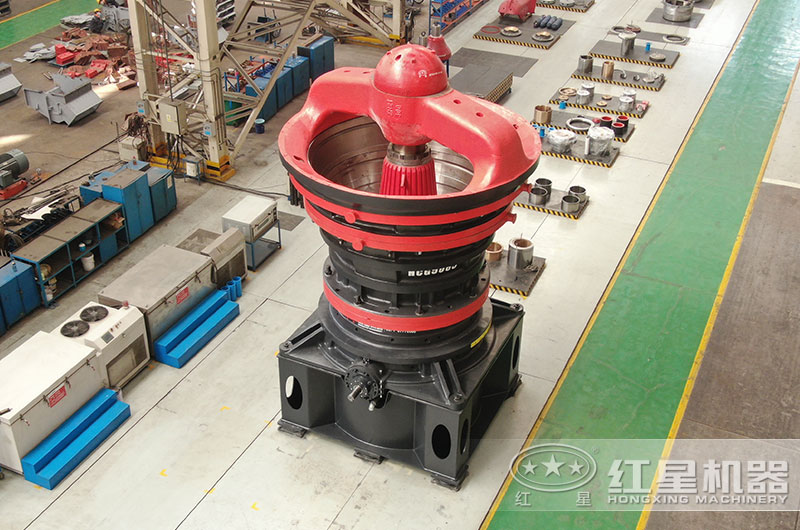 HCG系列旋回式破碎機車間 HCG系列旋回式破碎機車間