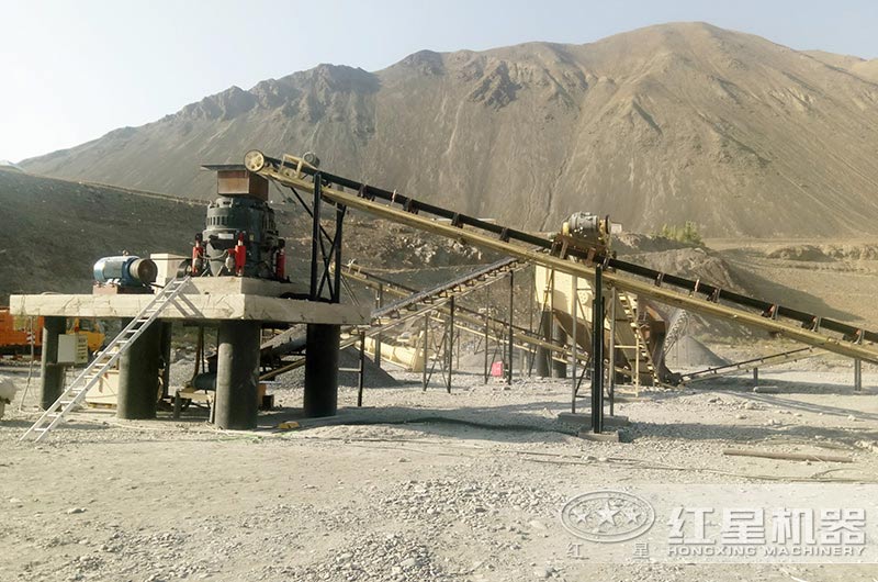 石頭破碎機(jī)現(xiàn)場 石頭破碎機(jī)現(xiàn)場