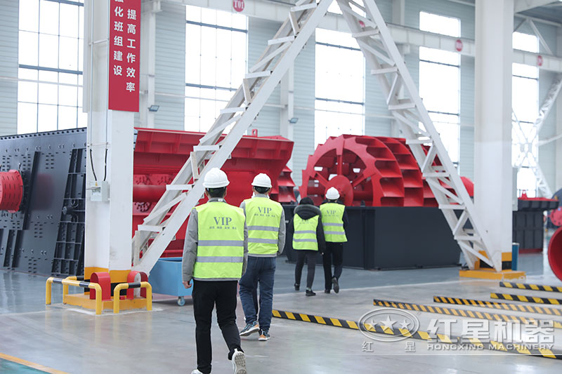 紅星機(jī)器小型河沙洗沙機(jī)設(shè)備價(jià)格優(yōu)惠，客戶實(shí)地考察