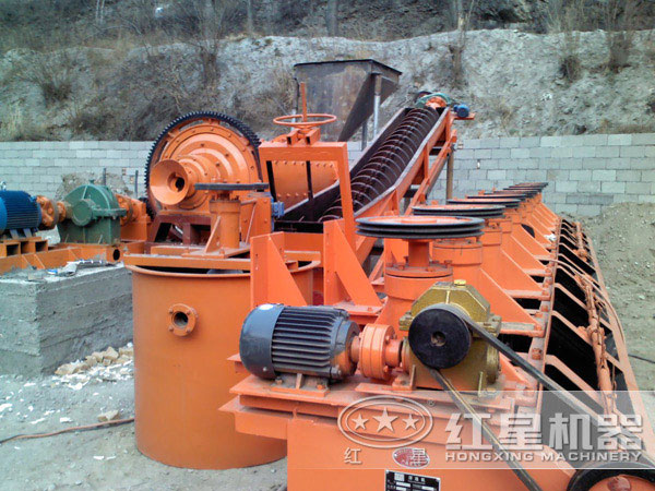 鉬銅礦作業(yè)現(xiàn)場圖