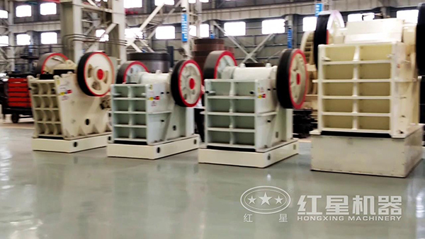 顎式破碎機(jī)生產(chǎn)車(chē)間