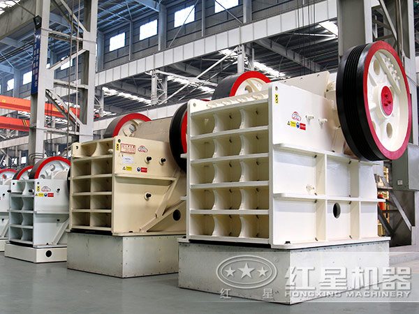 顎式破碎機(jī)車(chē)間高清實(shí)拍