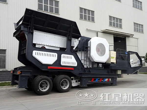 移動(dòng)破碎站廠區(qū)實(shí)拍圖