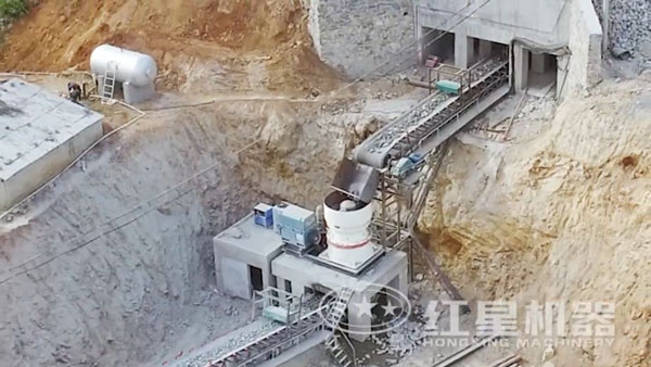 單缸液壓圓錐破碎機(jī)現(xiàn)場(chǎng)圖