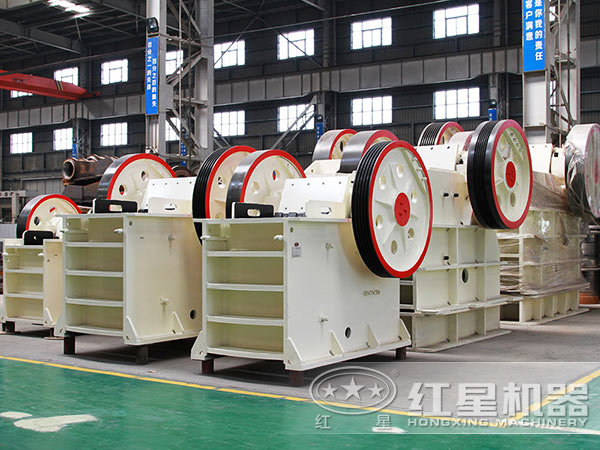 顎式破碎機(jī)生產(chǎn)車間