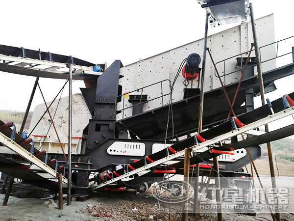 建筑垃圾移動破碎站現(xiàn)場實拍