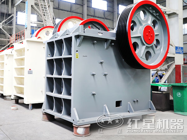 鄂式破石機(jī)