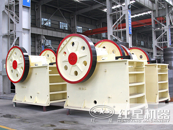 小型顎式破碎機(jī)生產(chǎn)車間