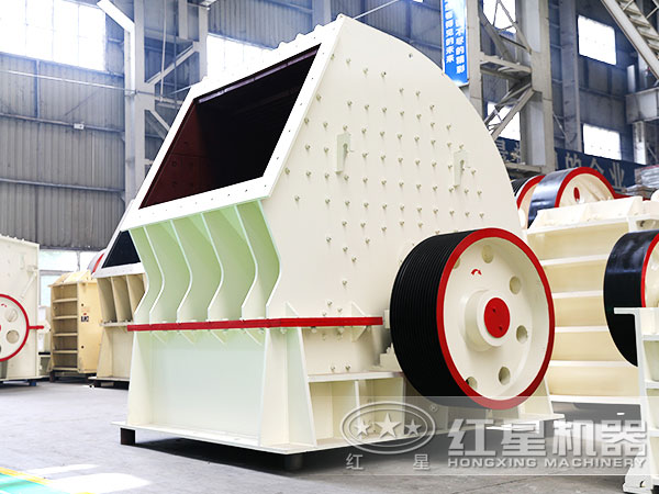 錘式破碎機(jī)每小時(shí)產(chǎn)量大概是多少