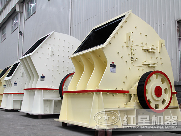 錘頭破碎機生產(chǎn)車間高清圖