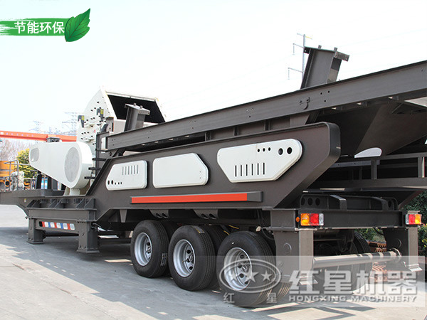 移動(dòng)破碎機(jī)整體展示