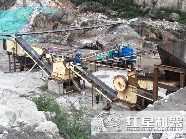 制砂生產(chǎn)線現(xiàn)場(chǎng)