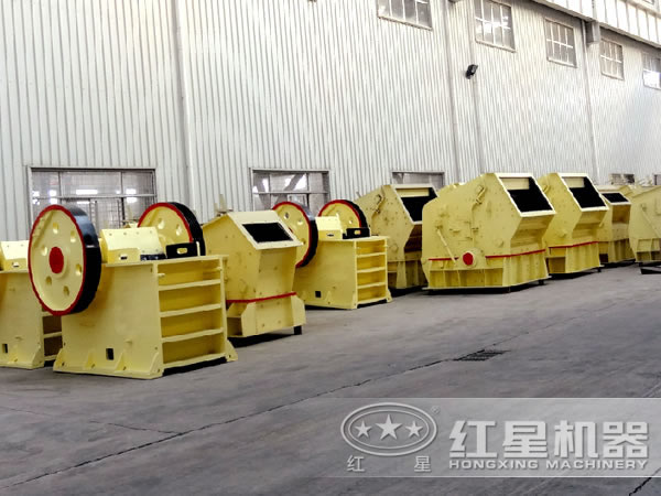 小型石子機(jī)械車(chē)間