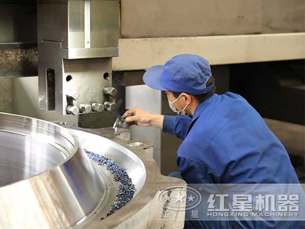 磨粉機(jī)加工車(chē)間