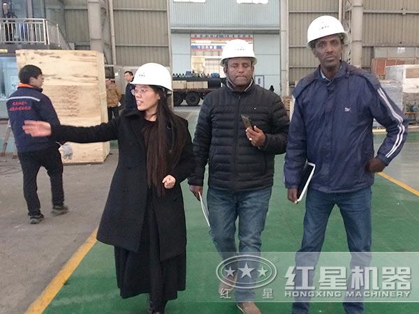 客戶(hù)參觀設(shè)備