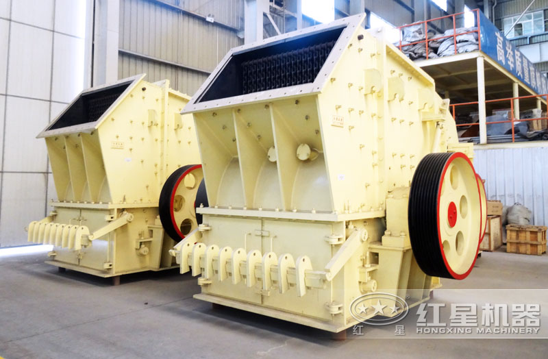 單段破碎機(jī)車(chē)間實(shí)拍