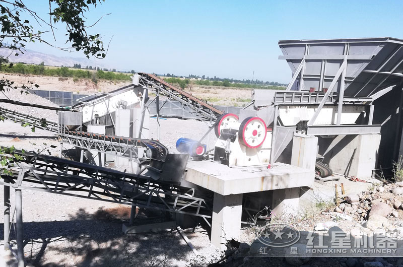 石灰石加工現(xiàn)場