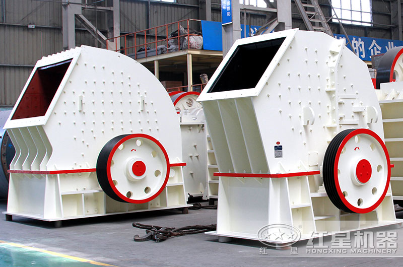 錘式破碎機(jī)車(chē)間