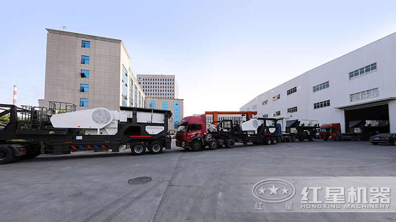 移動(dòng)破碎機(jī)每天都有大量發(fā)貨