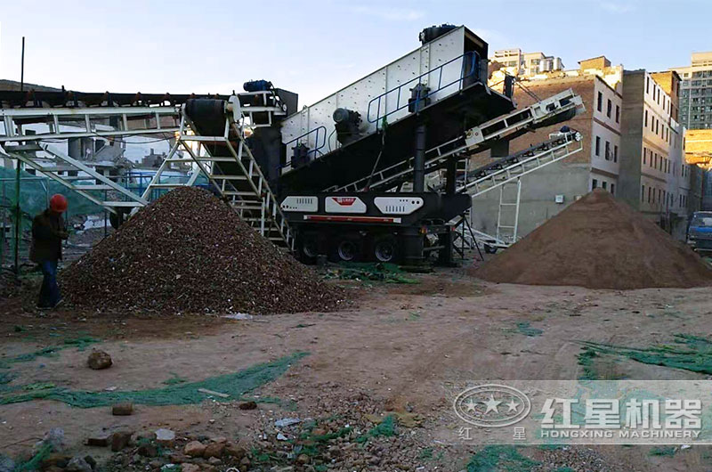 移動制砂生產(chǎn)現(xiàn)場實(shí)拍
