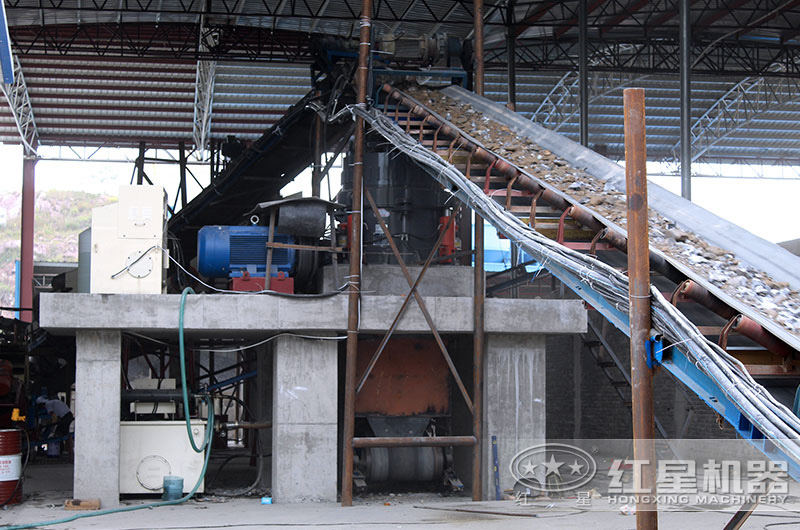 圓錐破生產(chǎn)現(xiàn)場實(shí)拍