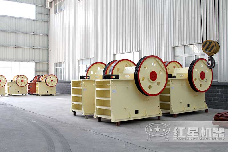 顎式破碎機(jī)用于膨潤土的粗破