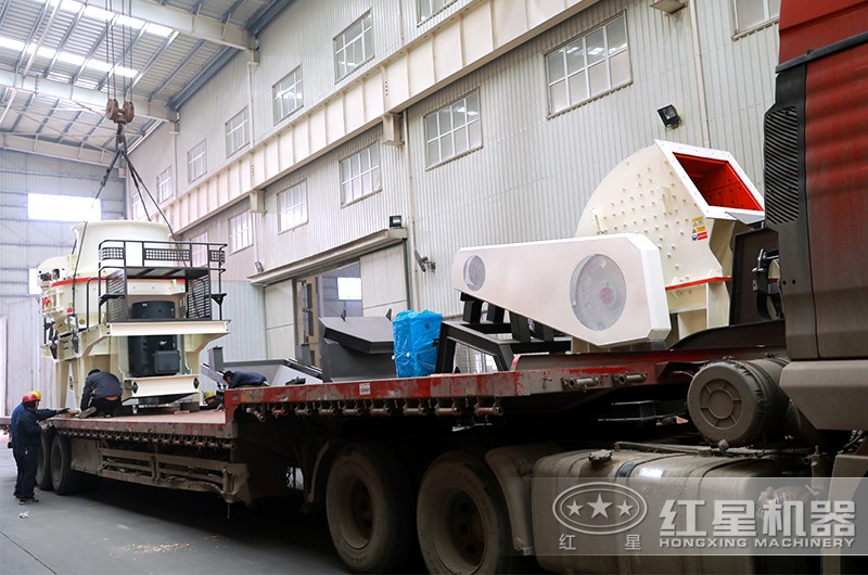 錘破與制砂機(jī)組成的生產(chǎn)線發(fā)貨