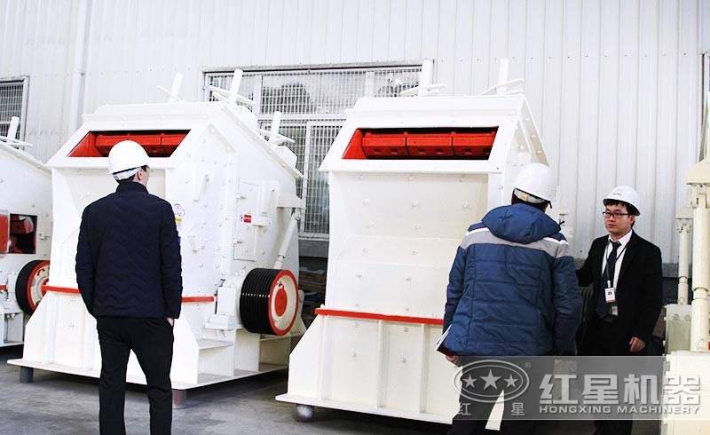 反擊式破碎機(jī)設(shè)備